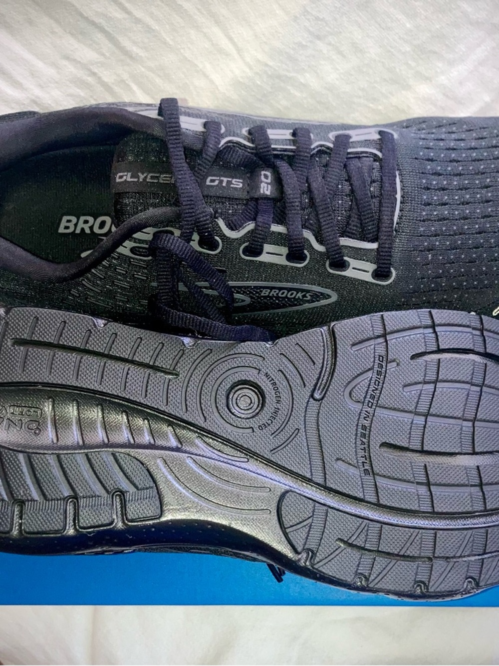 Brooks Black Glycerin GTS Men’s Running Sneakers - Picture 10 of 16